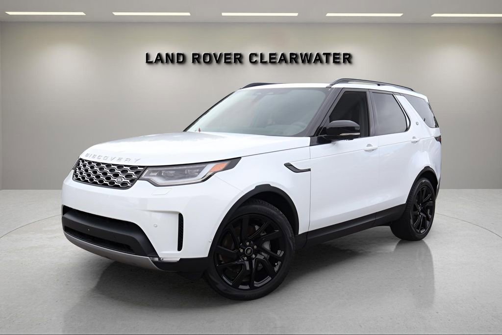 Used 2025 Land Rover Discovery S image 1