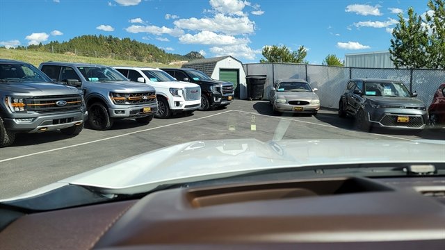 Used 2022 GMC Yukon XL Denali AWD/4WD image 29