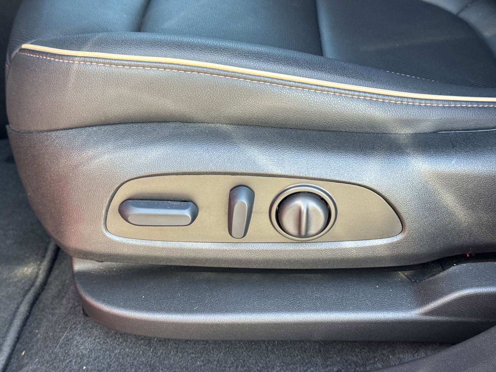 Used 2023 Chevrolet Blazer Premier w/ Driver Confidence II Package image 22