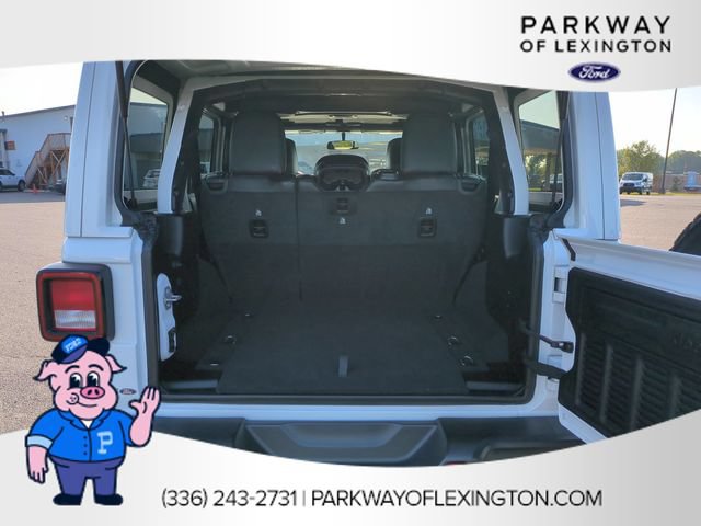 Used 2021 Jeep Wrangler Unlimited Sahara AWD/4WD image 31