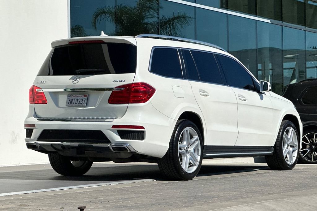 Used 2016 Mercedes-Benz GL 550 4MATIC image 3