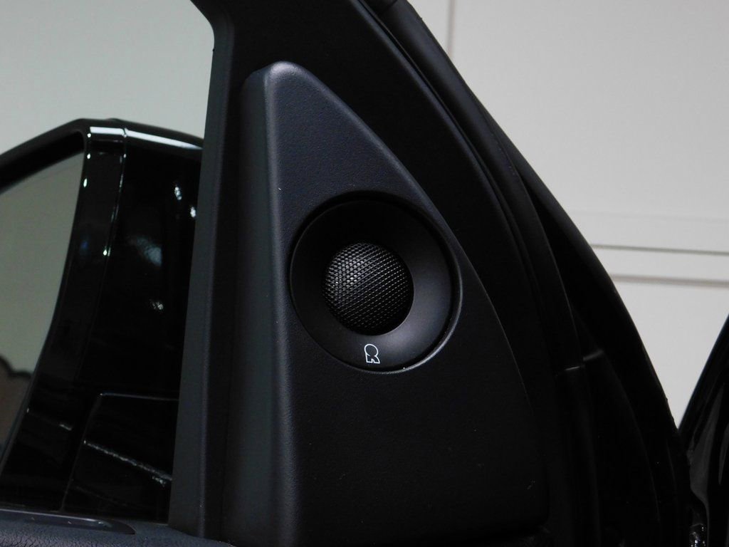 Used 2024 Lincoln Navigator L Reserve w/ Equipment Group 201A image 29