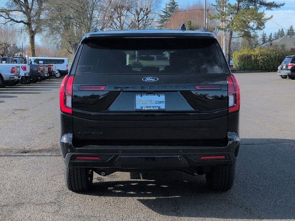 New 2025 Ford Expedition Platinum w/ Stealth Performance Package AWD/4WD image 4