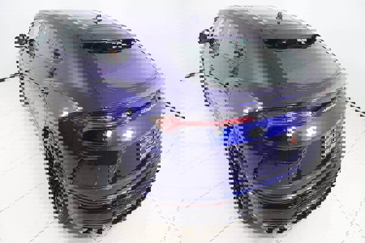 Used 2021 Lamborghini Urus image 40