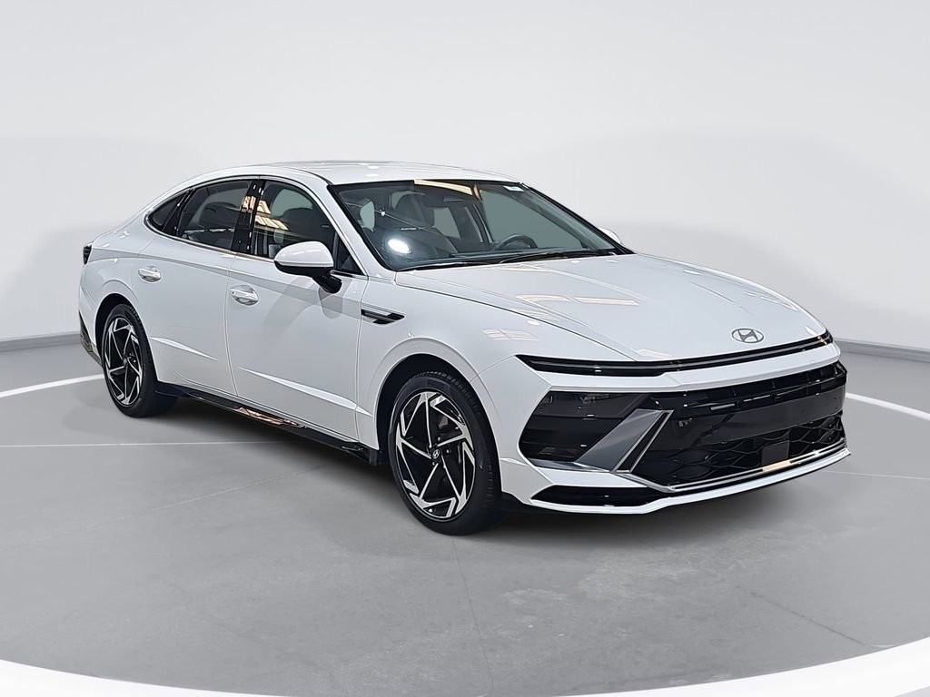New 2026 Hyundai Sonata SEL FWD image 3