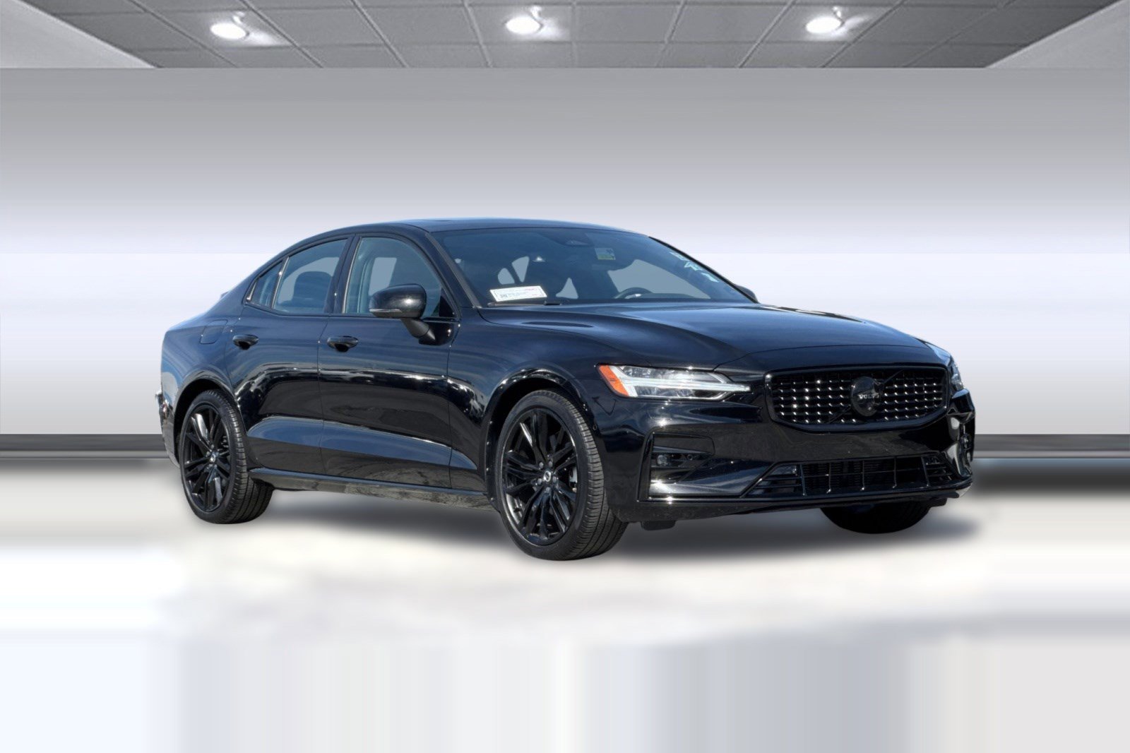Used 2024 Volvo S60 B5 Plus w/ Climate Package image 7