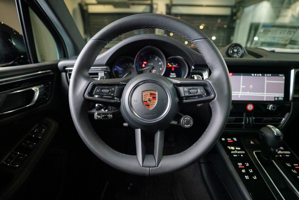 New 2026 Porsche Macan image 15