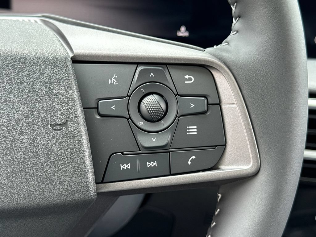 New 2026 Nissan Sentra SV w/ SV Convenience Package FWD image 23