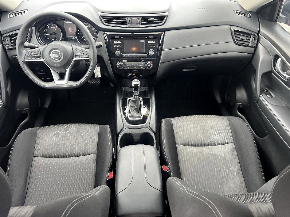 Used 2017 Nissan Rogue S image 18