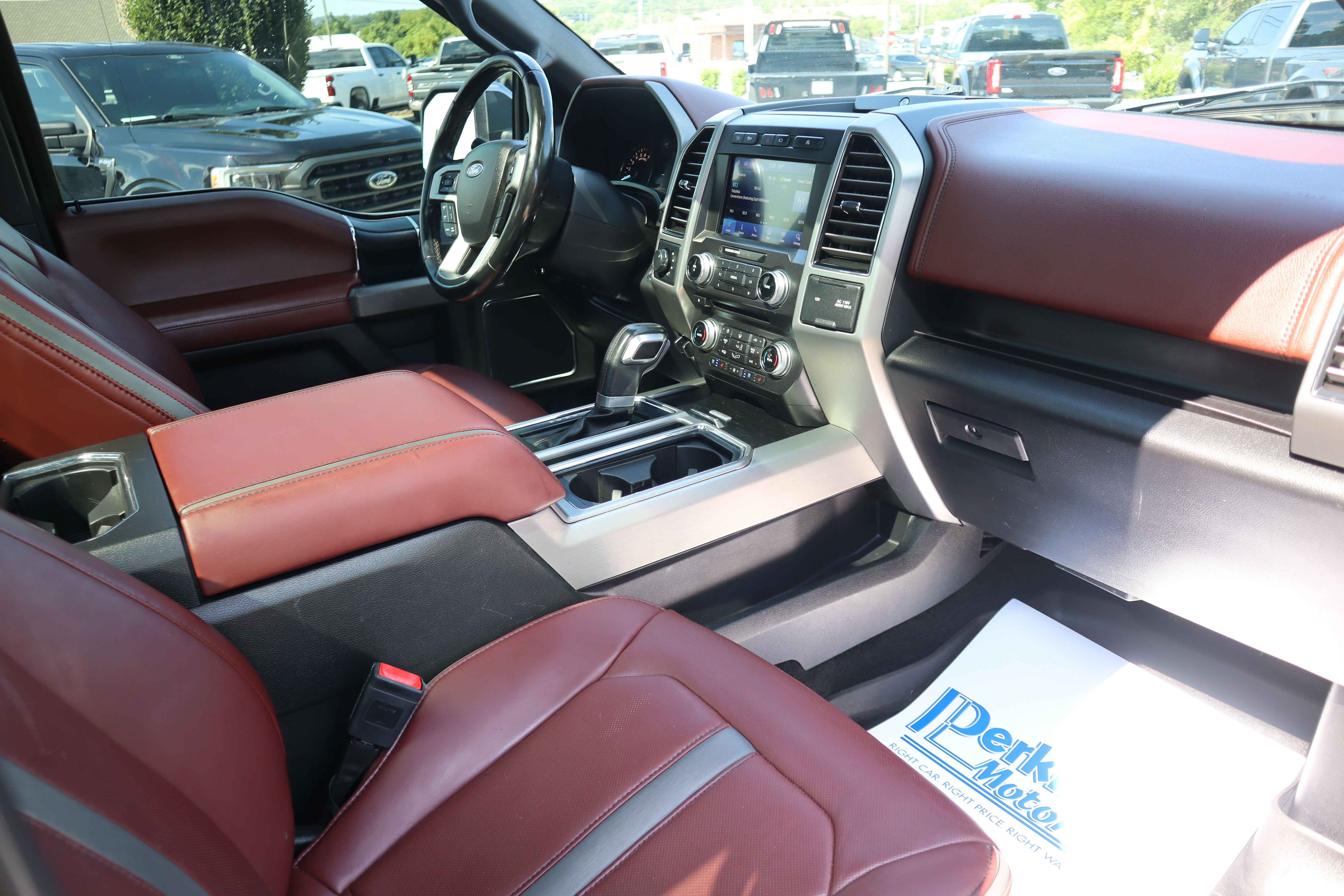 Used 2018 Ford F150 Platinum w/ Equipment Group 701A Luxury AWD/4WD image 30