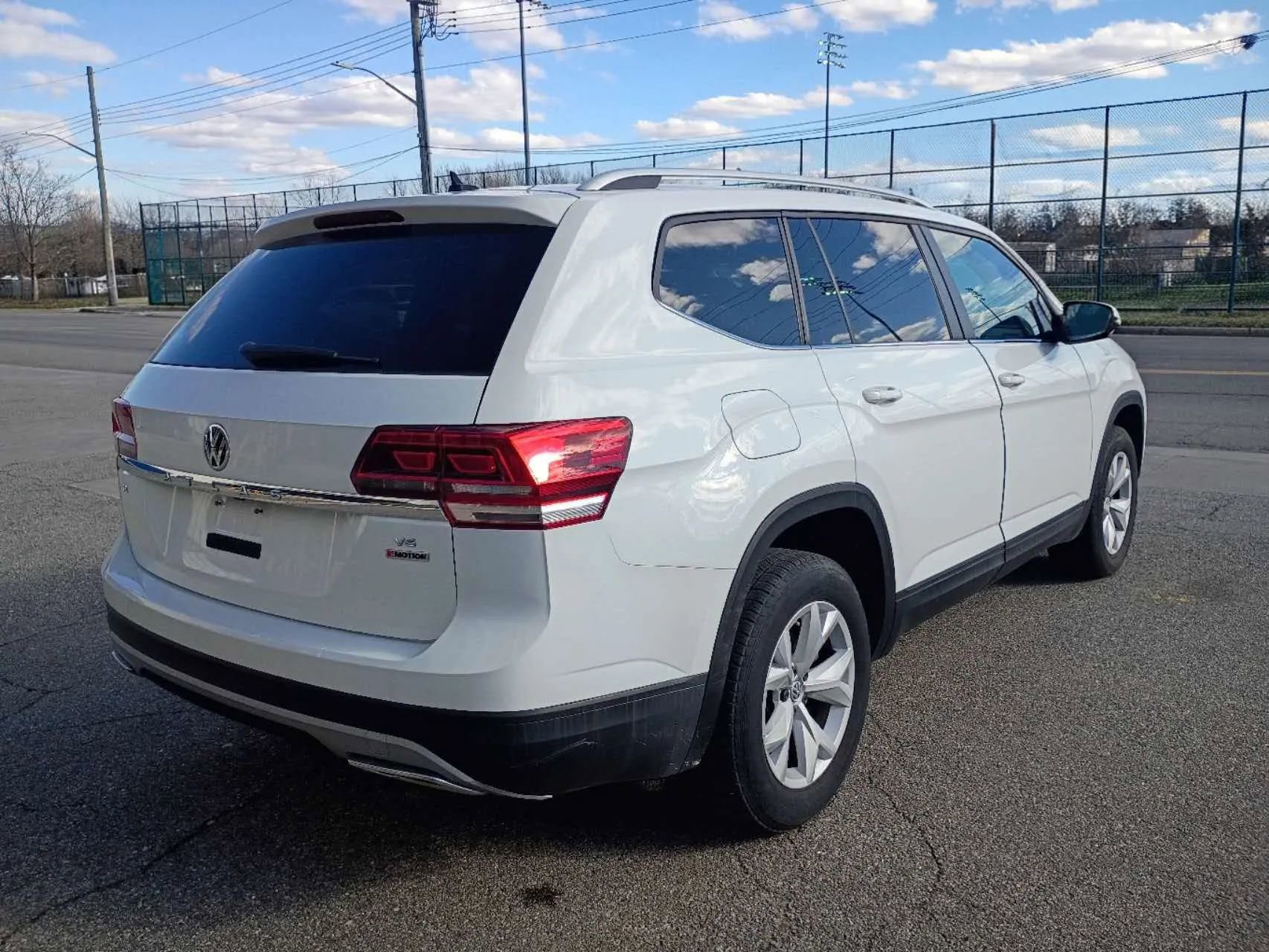 Used 2018 Volkswagen Atlas SE AWD/4WD image 5