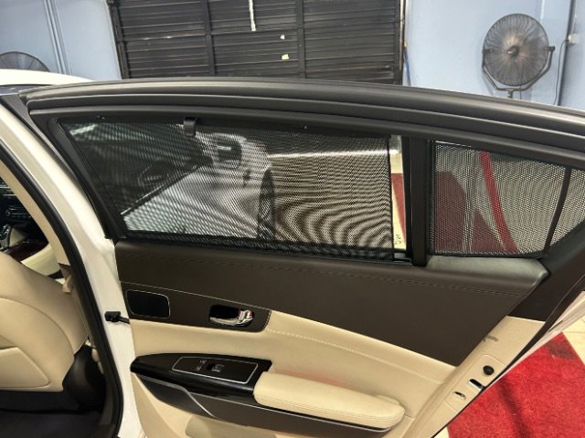 Used 2016 Kia K900 Luxury image 14