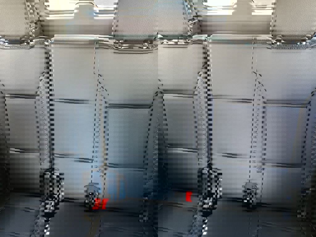 New 2026 GMC Yukon XL Denali w/ Denali Reserve Package image 19