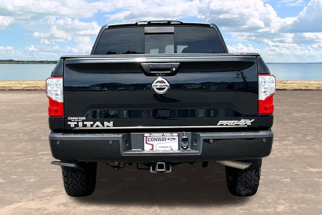Used 2018 Nissan Titan PRO-4X w/ Pro-4x Convenience Package image 7