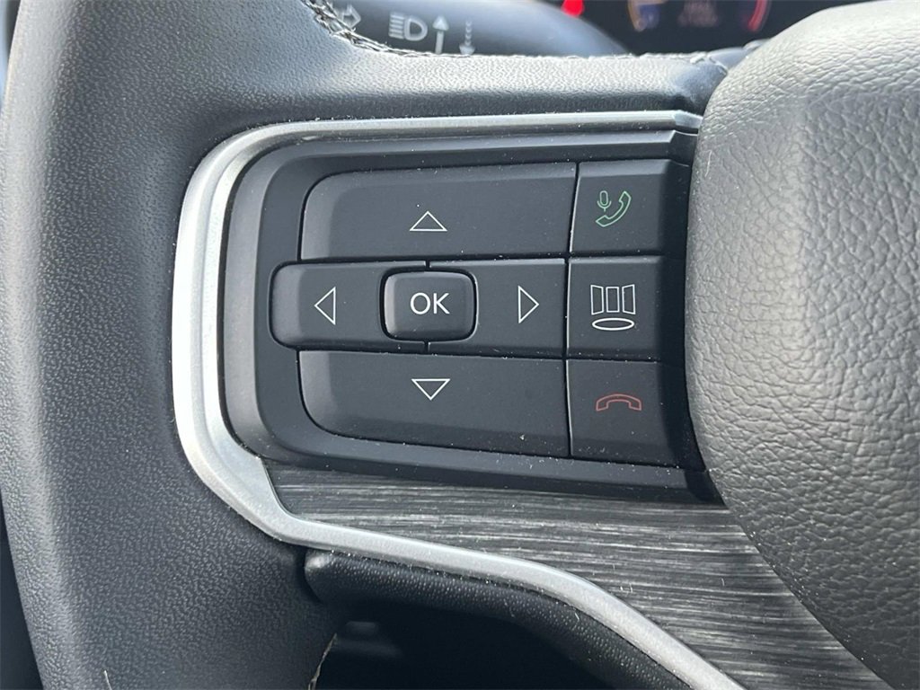 Used 2024 Jeep Wagoneer L Series II w/ Flexible Seating Group image 24