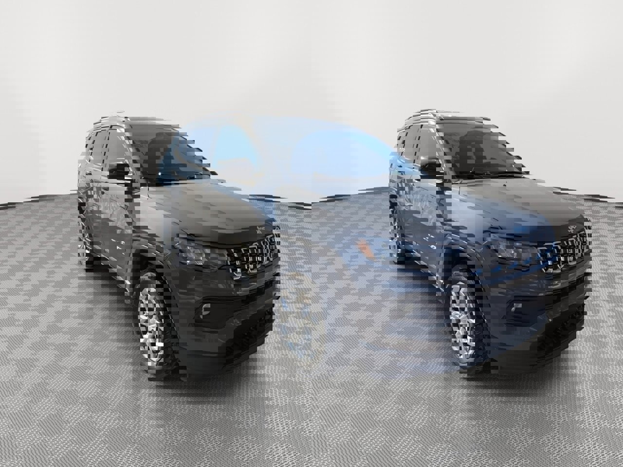 Used 2024 Jeep Compass Latitude image 2