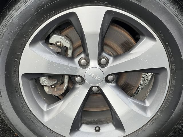 Used 2021 Jeep Cherokee Limited AWD/4WD image 7