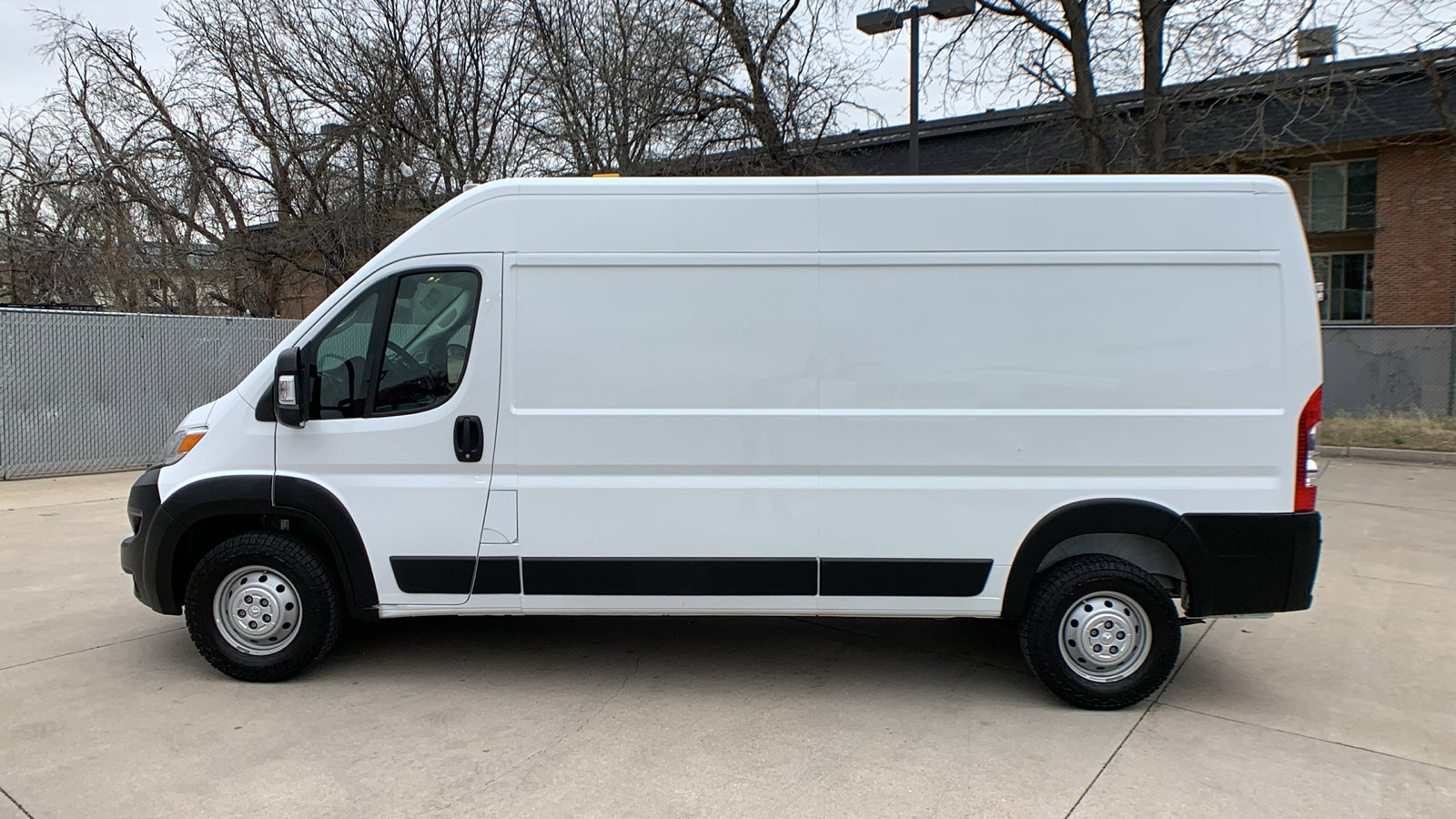 Used 2023 RAM ProMaster 2500 image 2
