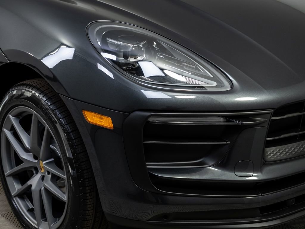 New 2026 Porsche Macan image 38