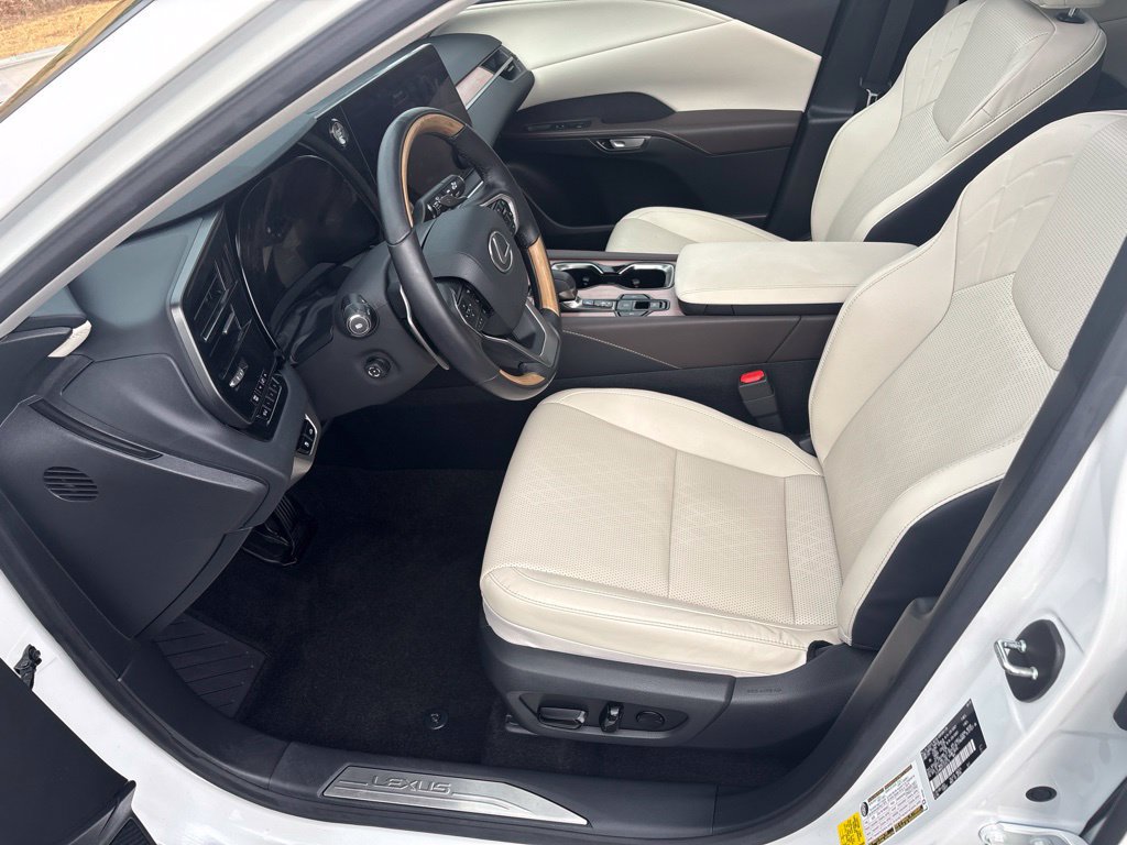 Used 2026 Lexus RX 350 Premium Plus w/ Accessory Package (Z1) FWD image 17