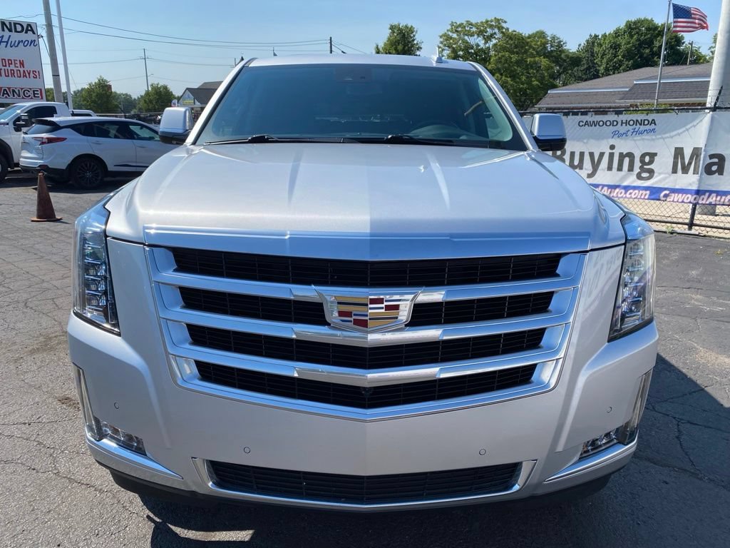 Used 2020 Cadillac Escalade Luxury AWD/4WD image 10