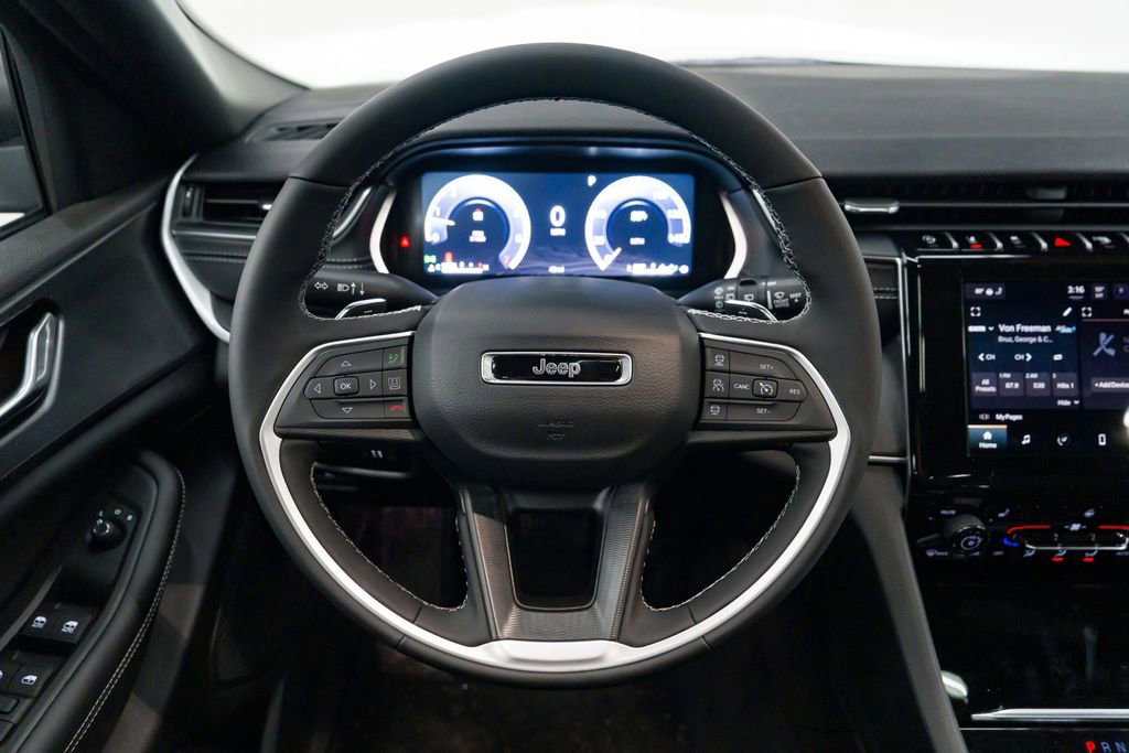 New 2026 Jeep Grand Cherokee L 4WD image 15