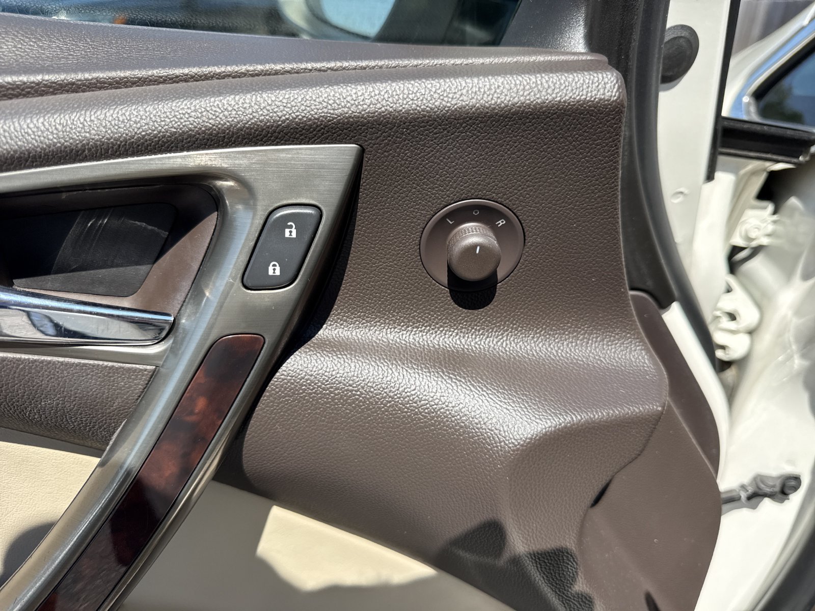 Used 2015 Buick Verano FWD image 14