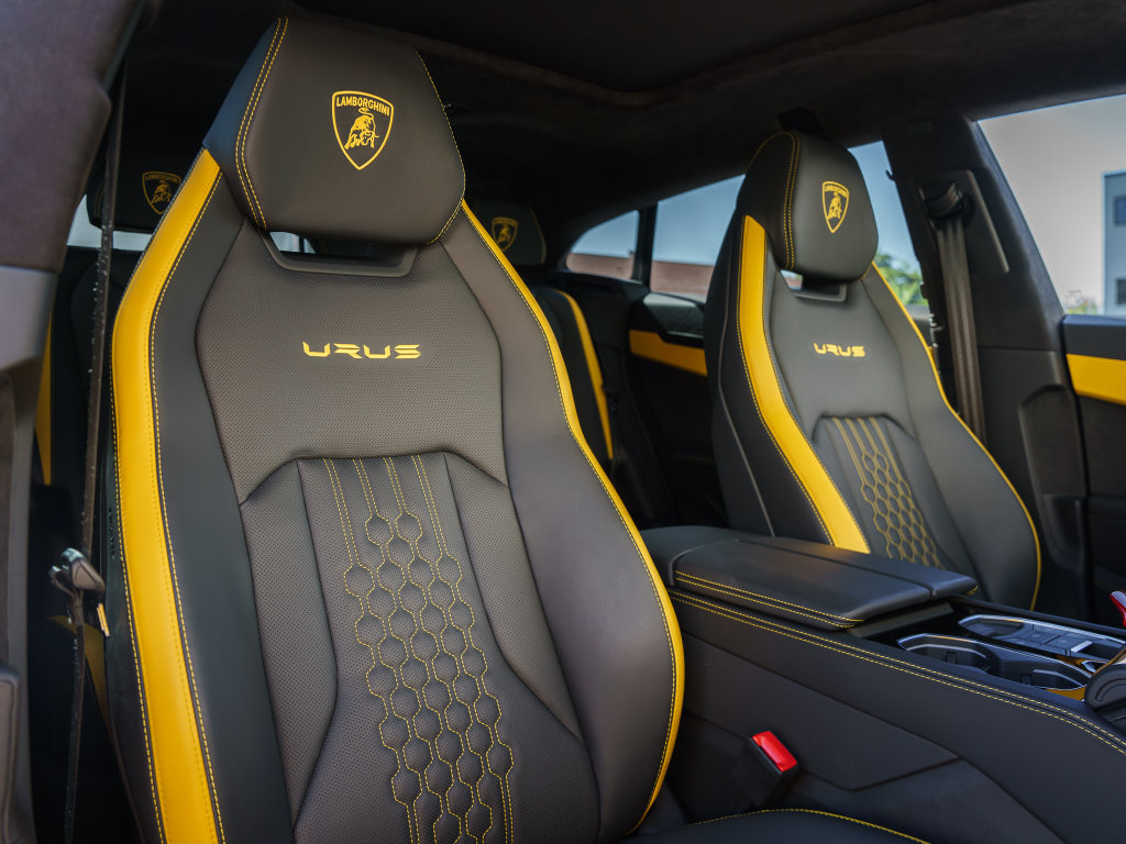 Used 2024 Lamborghini Urus S AWD/4WD image 26