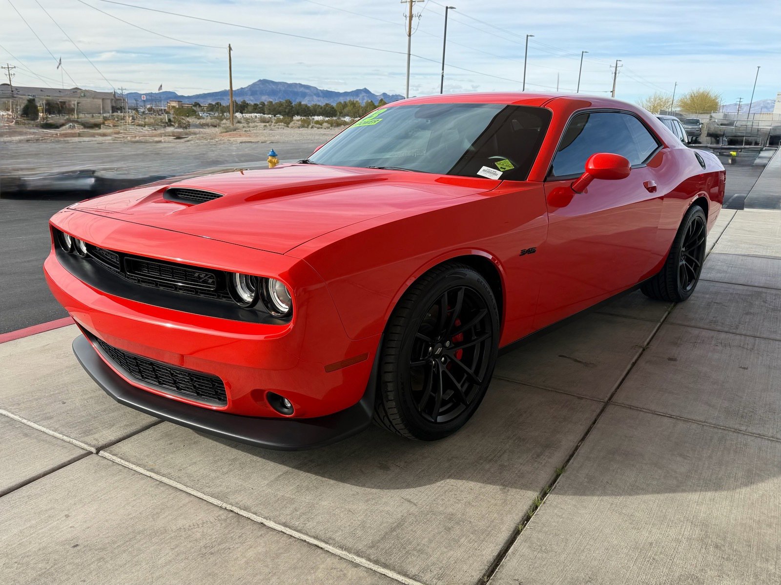 Used 2023 Dodge Challenger R/T w/ Plus Package image 7