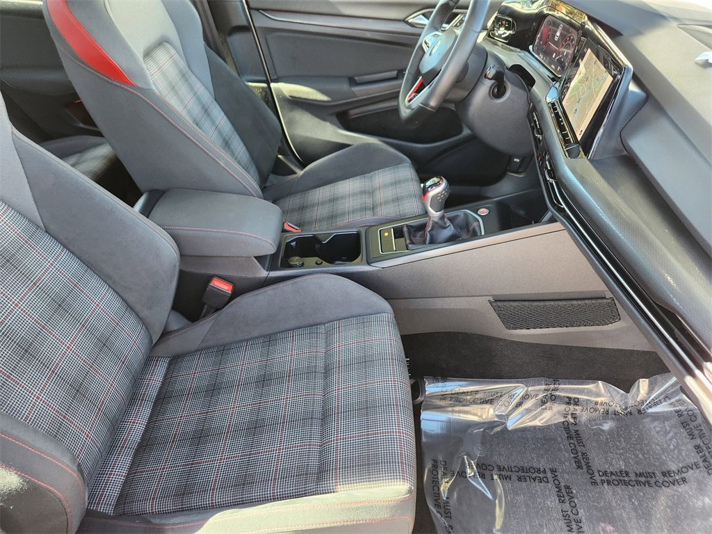 Used 2022 Volkswagen GTI SE image 19