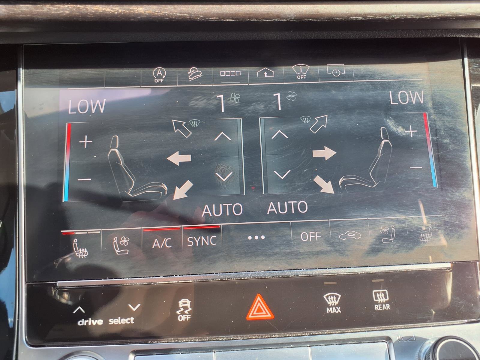 Used 2021 Audi Q7 3.0T Prestige image 7