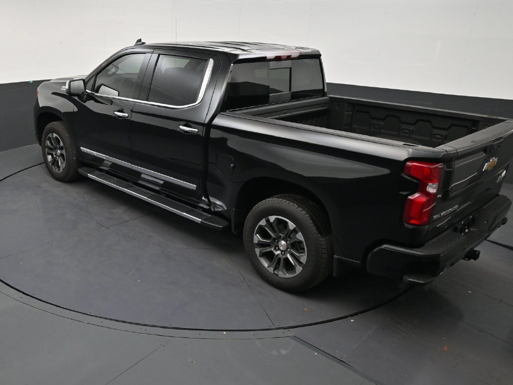 Used 2026 Chevrolet Silverado 1500 High Country w/ Technology Package RWD image 14