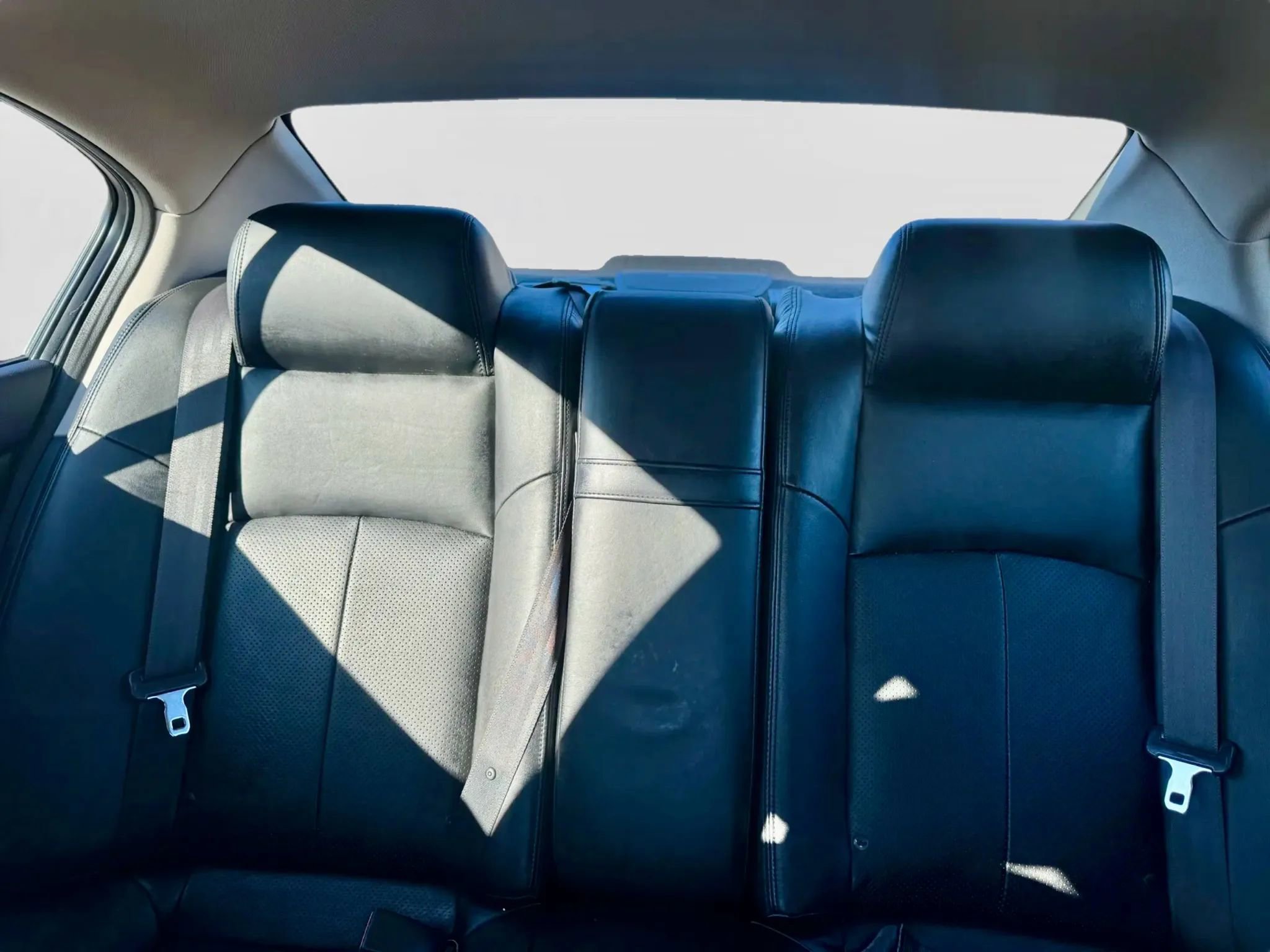 Used 2011 INFINITI G37 x Sedan w/ Premium Pkg image 18