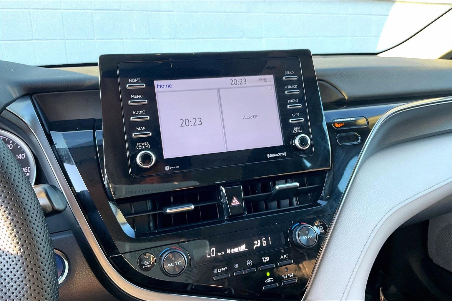 Used 2022 Toyota Camry LE FWD image 37