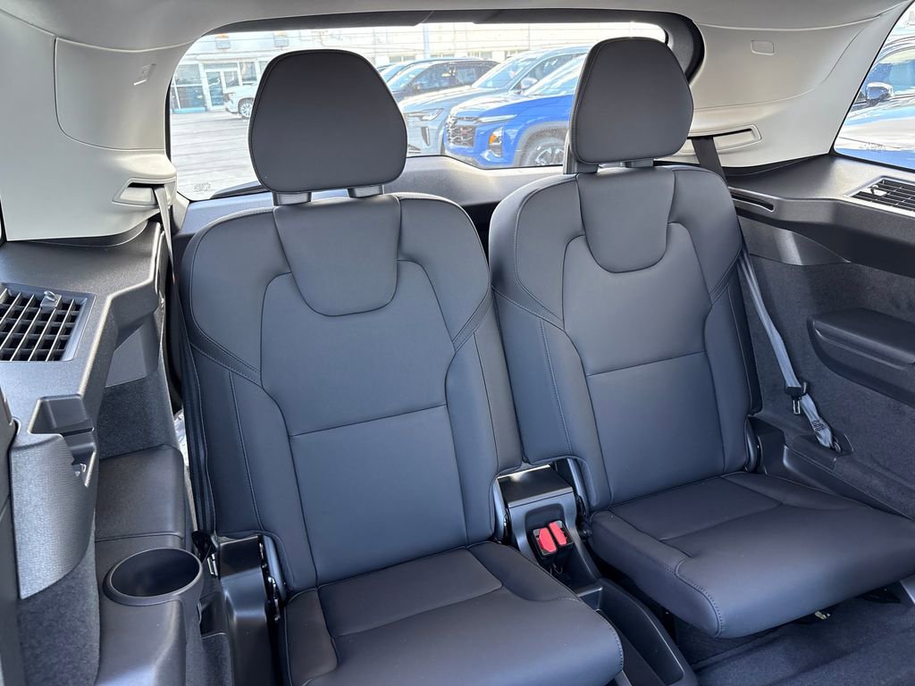 New 2026 Volvo XC90 B5 Plus image 19