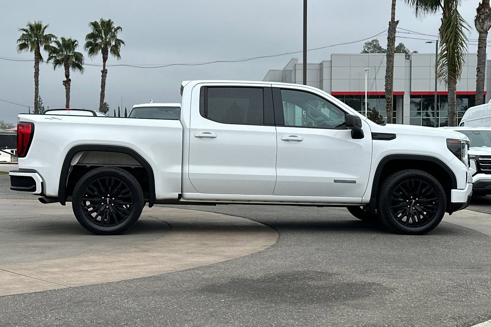 Certified 2023 GMC Sierra 1500 Elevation image 3