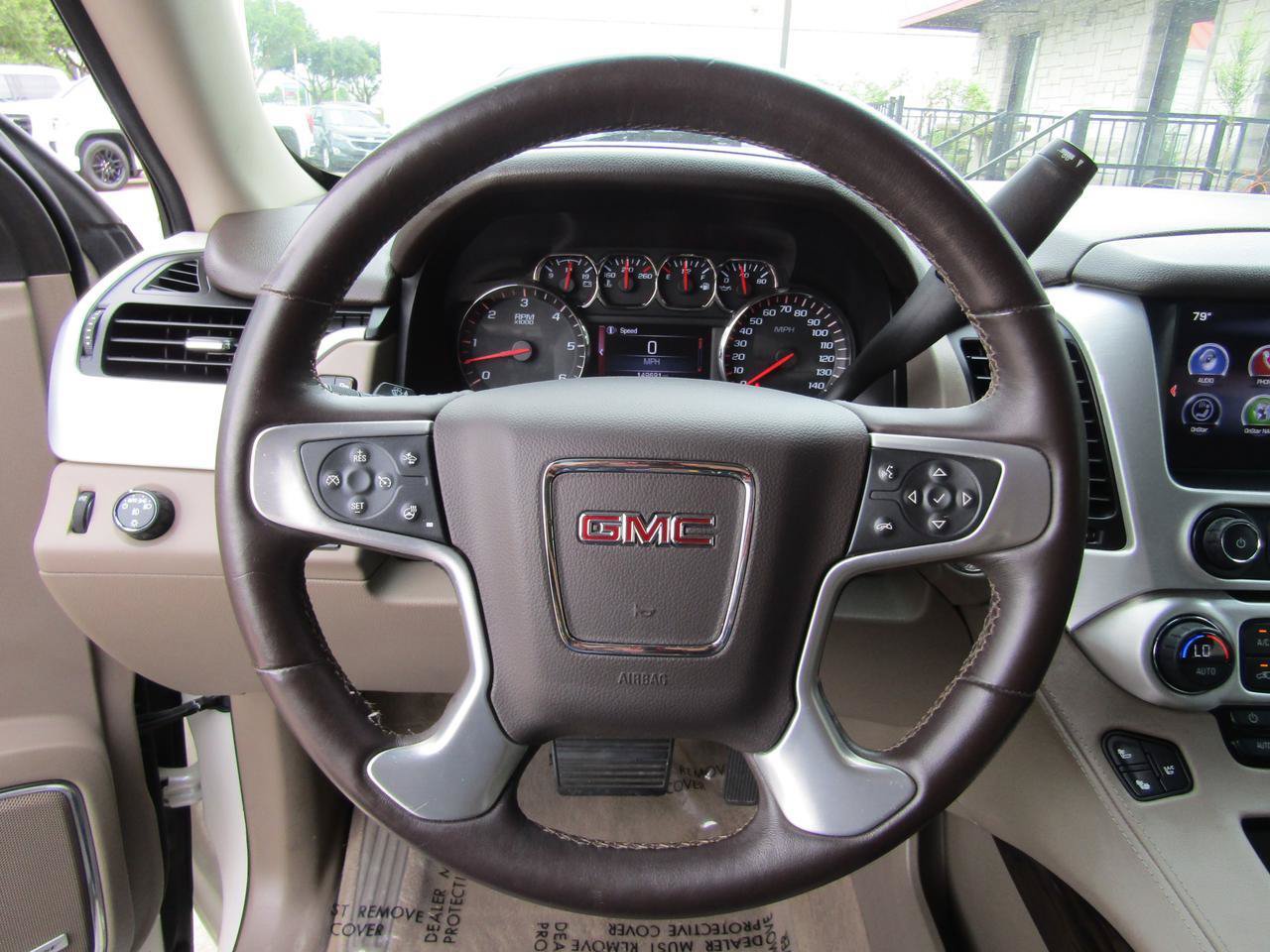 Used 2015 GMC Yukon SLT w/ HD Trailering Package RWD image 16