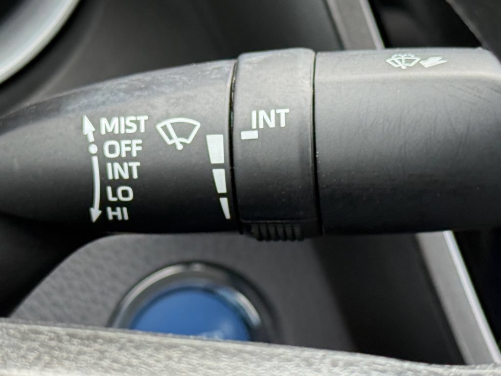 Used 2022 Toyota Camry LE FWD image 21