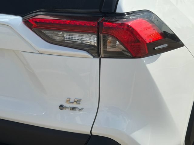 Certified 2025 Toyota RAV4 LE AWD/4WD image 29