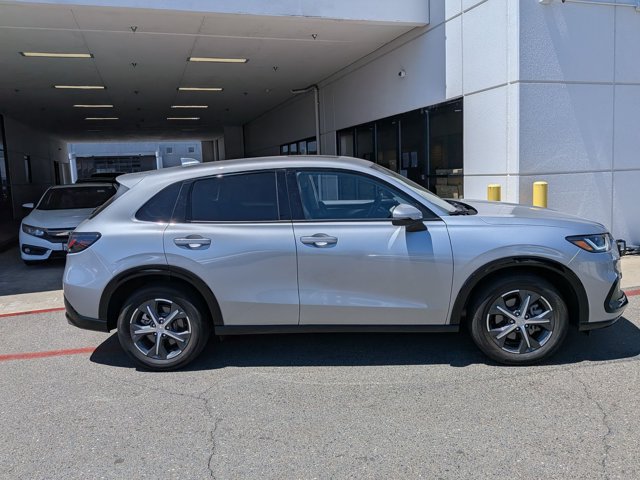Used 2025 Honda HR-V EX-L image 4