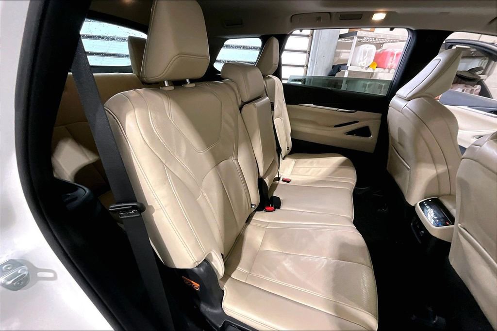 Certified 2025 INFINITI QX60 Sensory image 30