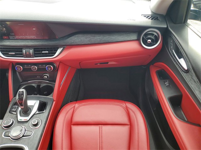 Used 2021 Alfa Romeo Stelvio Sprint w/ Nero Edizione image 14