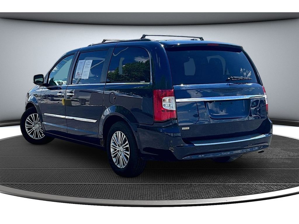Used 2013 Chrysler Town & Country Touring-L w/ Entertainment Group #2 image 2