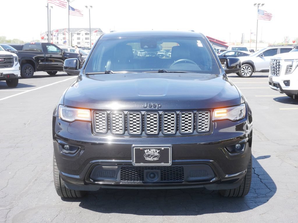 Used 2021 Jeep Grand Cherokee Laredo X AWD/4WD image 6