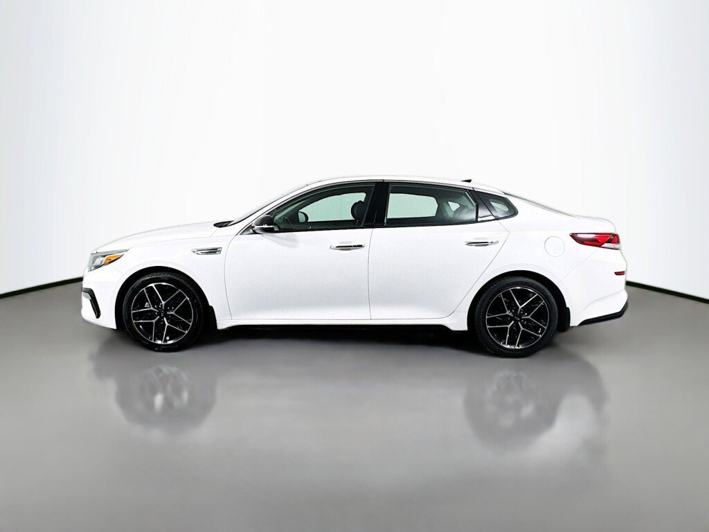 Used 2020 Kia Optima SE image 2