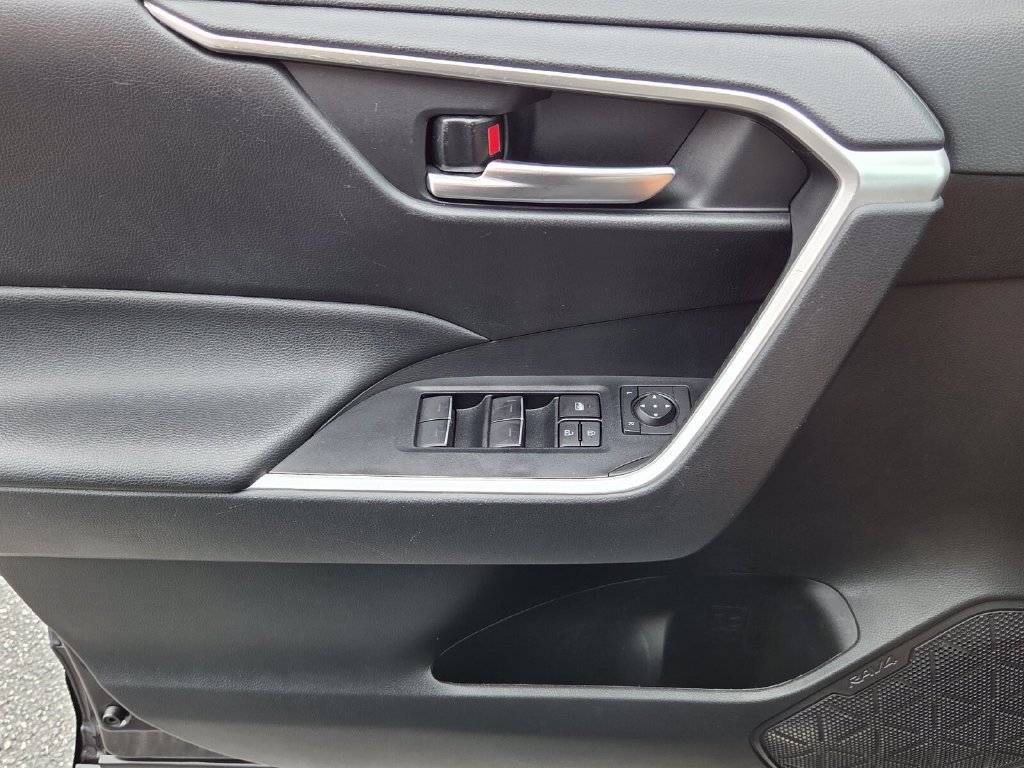 Certified 2024 Toyota RAV4 XLE FWD image 27