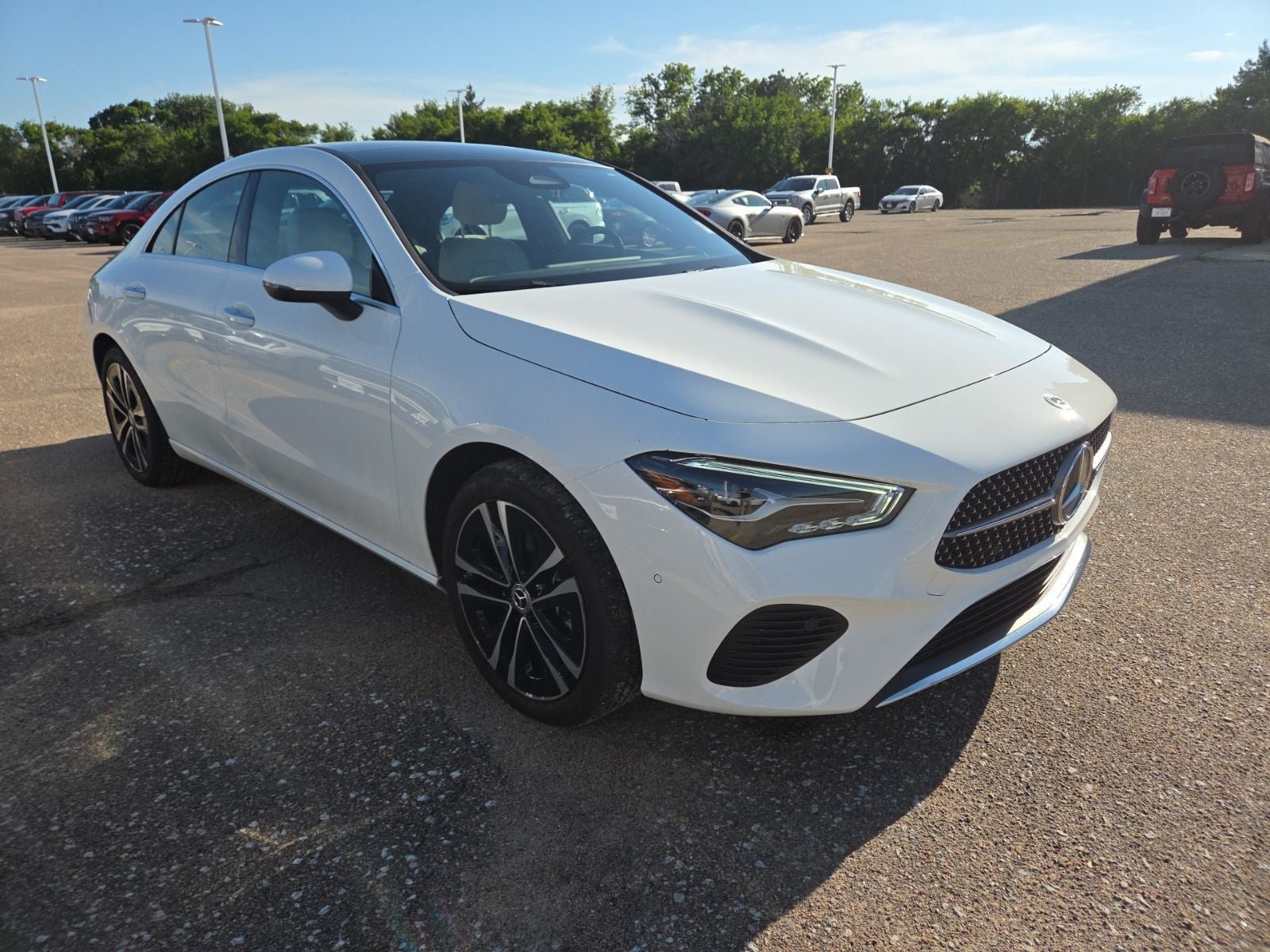 Used 2025 Mercedes-Benz CLA 250 4MATIC image 12