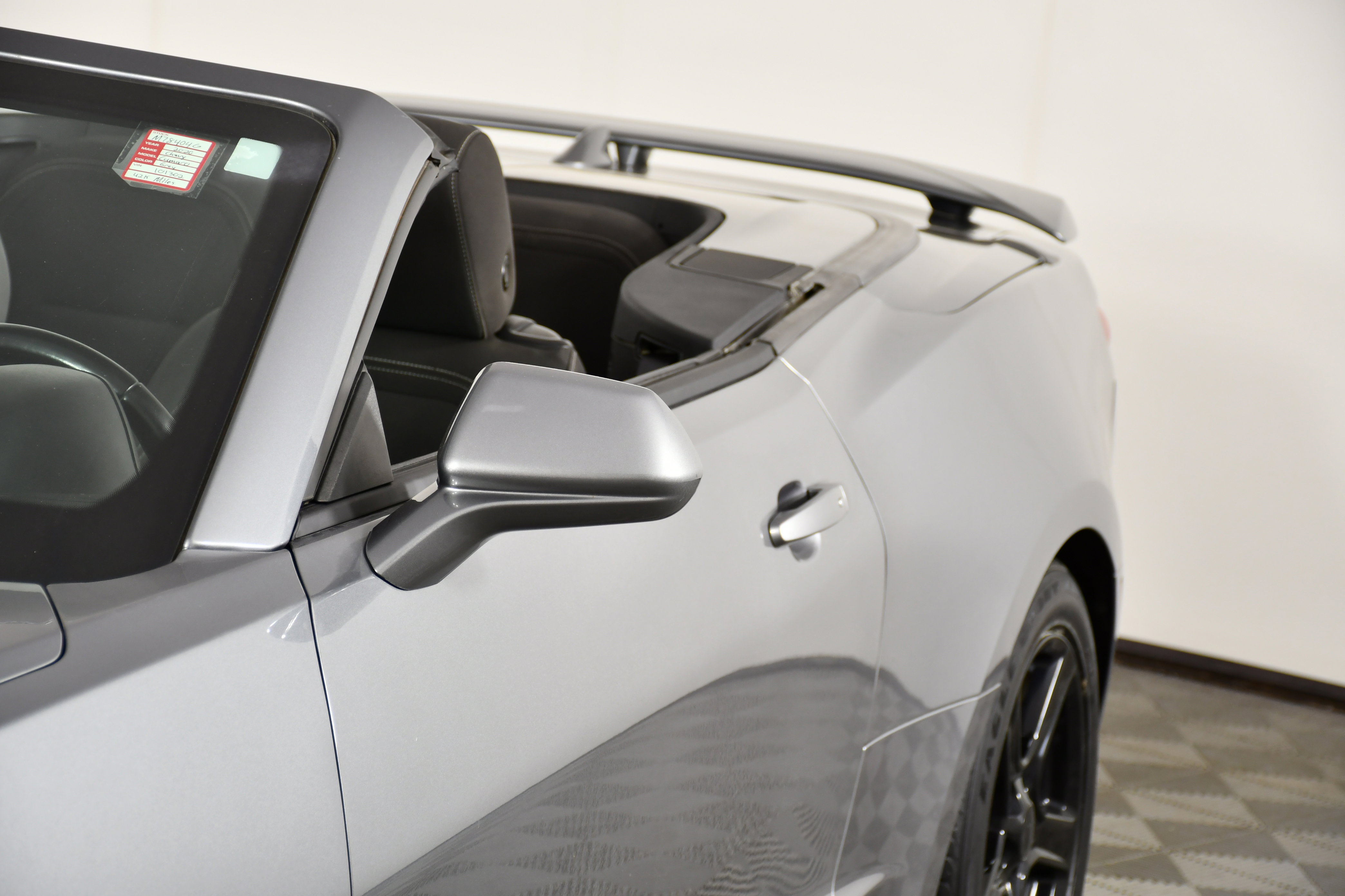 Used 2020 Chevrolet Camaro LT image 16