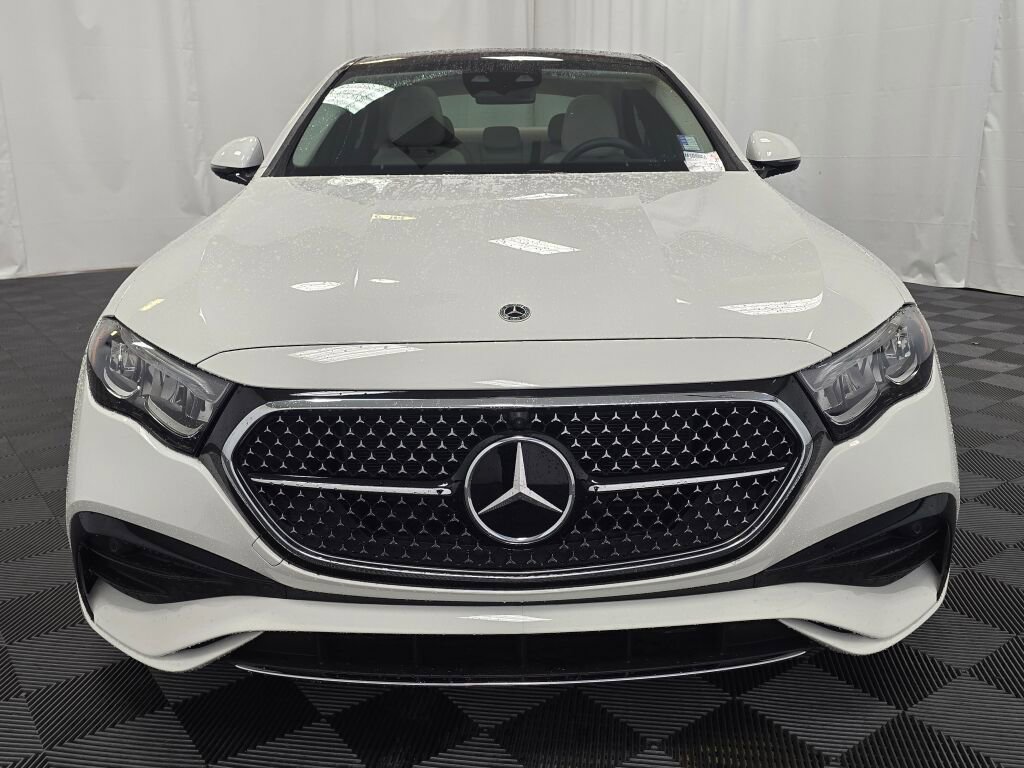 Used 2024 Mercedes-Benz E 350 4MATIC Sedan image 9