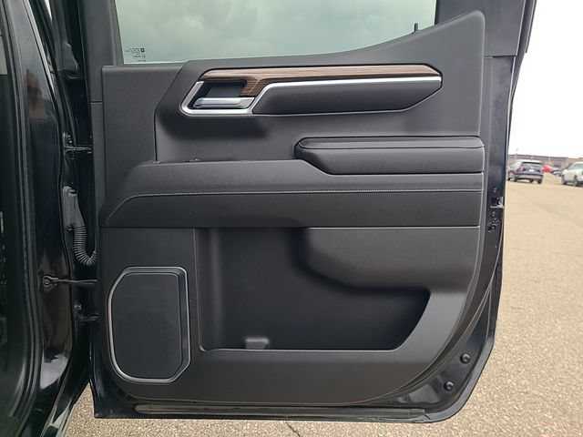 Used 2022 Chevrolet Silverado 1500 LT Trail Boss w/ LT Trail Boss Premium Package AWD/4WD image 30